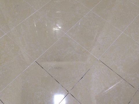 旧瓷砖黑缝处理